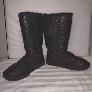 Ugg Classic Tall Diamond Leather Quilted Boots- Black  Women’s Size 7